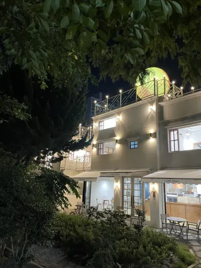 부산 화명동 숲속의 카페인테리어