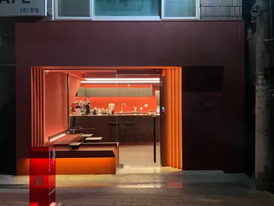 커피에 진심인 사장님의 니즈에 맞춘 커피하우스 입니다